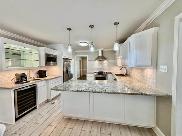 3 Amesbury Ct, Little Rock, AR 72227