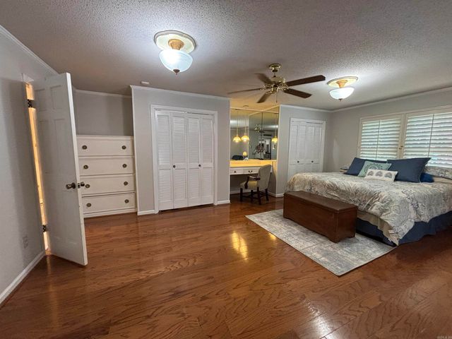 3 Amesbury Ct, Little Rock, AR 72227