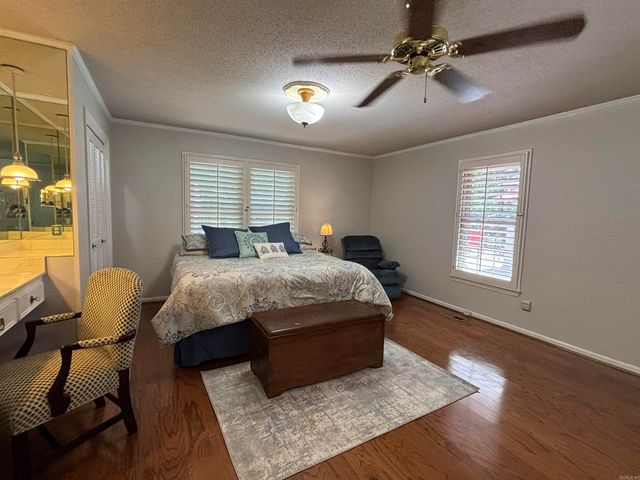3 Amesbury Ct, Little Rock, AR 72227