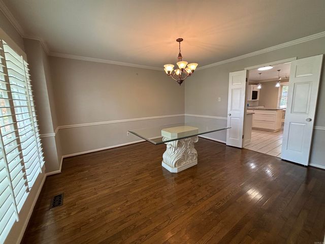 3 Amesbury Ct, Little Rock, AR 72227