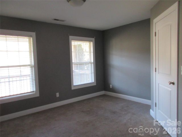 618 Brook Knoll Circle, Weaverville, NC 28787