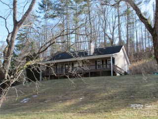 618 Brook Knoll Circle, Weaverville, NC 28787