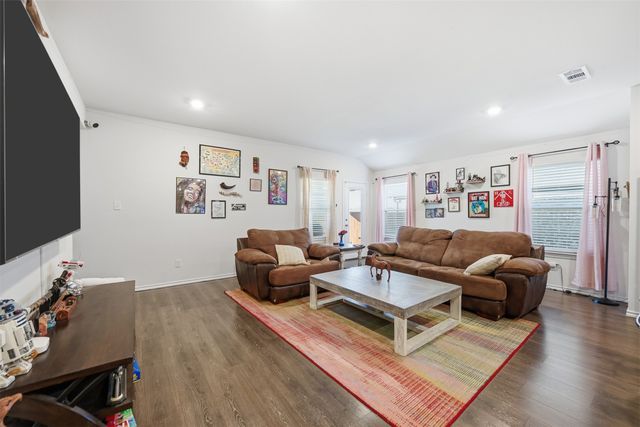 1212 Briar Hill Drive, Denton, TX 76207