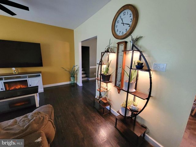 103 CALIFORNIA TRL, Browns Mills, NJ 08015