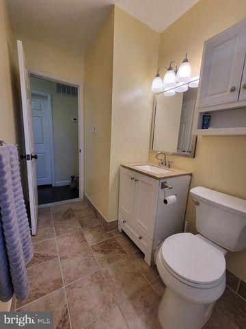 103 CALIFORNIA TRL, Browns Mills, NJ 08015