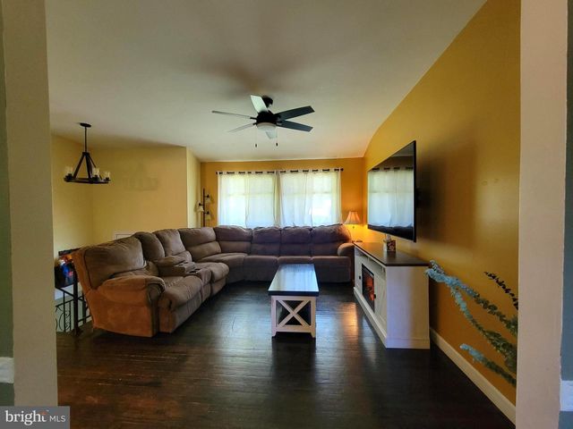 103 CALIFORNIA TRL, Browns Mills, NJ 08015