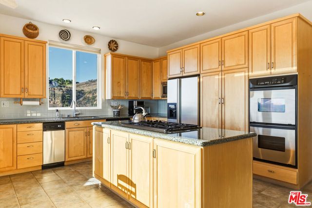 229 Lorine Lane, Malibu, CA 90265