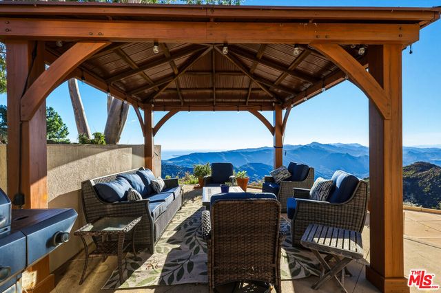229 Lorine Lane, Malibu, CA 90265