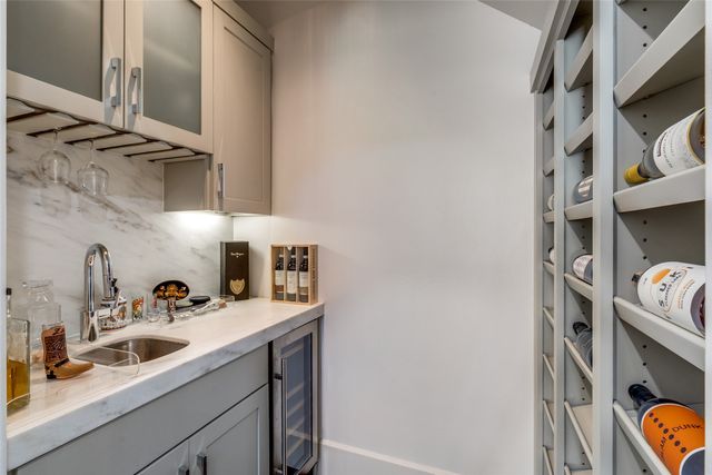 6615 Northwood Road, Dallas, TX 75225