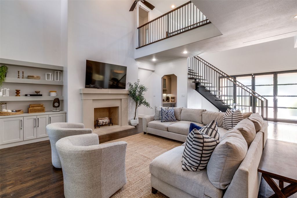 6615 Northwood Road, Dallas, TX 75225