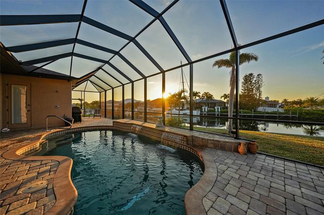 18602 ASHCROFT CIRCLE, Port Charlotte, FL 33948