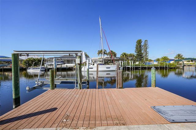 18602 ASHCROFT CIRCLE, Port Charlotte, FL 33948