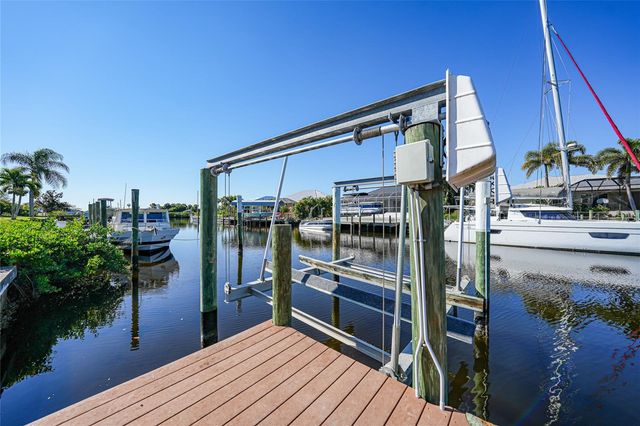 18602 ASHCROFT CIRCLE, Port Charlotte, FL 33948