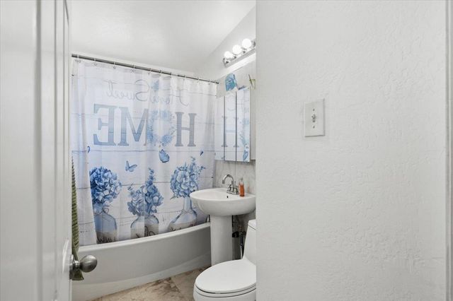 3626 Milton Way, North Highlands, CA 95660