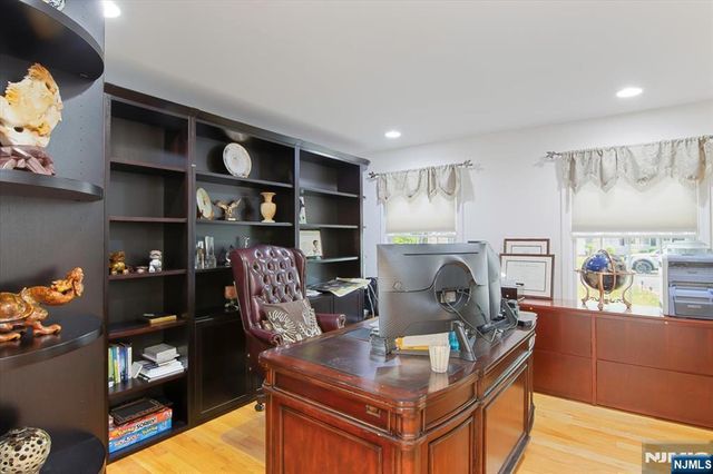 85 Harvey Avenue, Paramus, NJ 07652