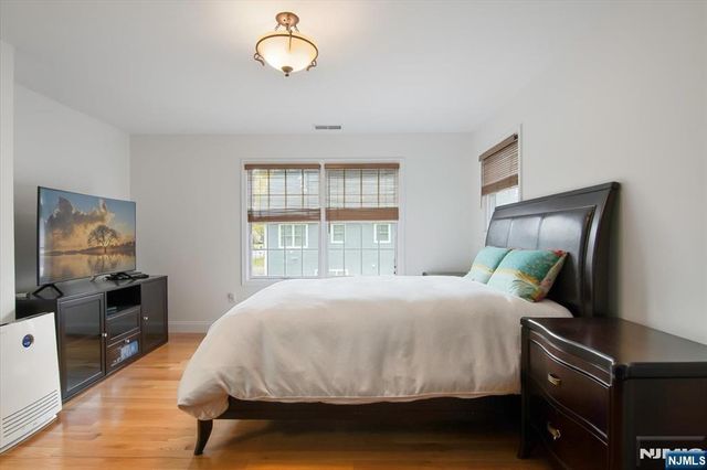 85 Harvey Avenue, Paramus, NJ 07652