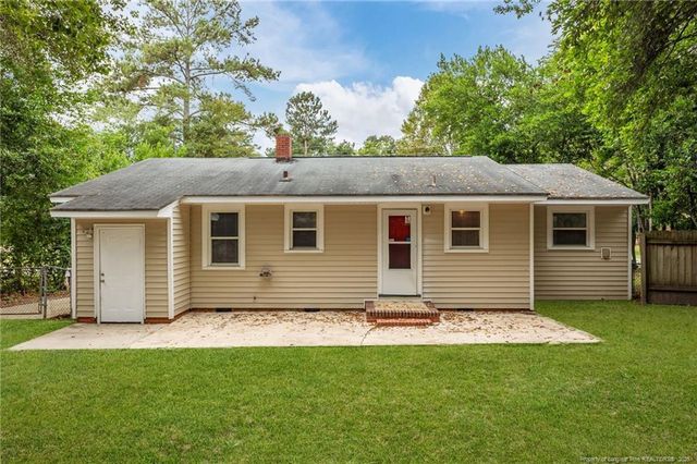 1021 Martindale Drive, Fayetteville, NC 28304