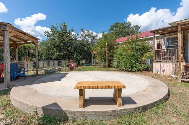 890 E 5th Street, Booneville, AR 72927