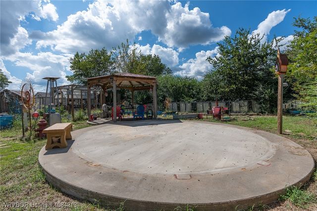 890 E 5th Street, Booneville, AR 72927