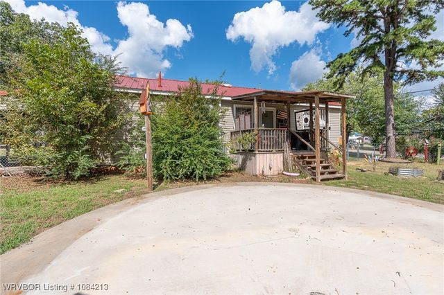 890 E 5th Street, Booneville, AR 72927