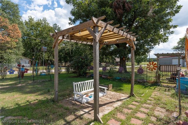 890 E 5th Street, Booneville, AR 72927