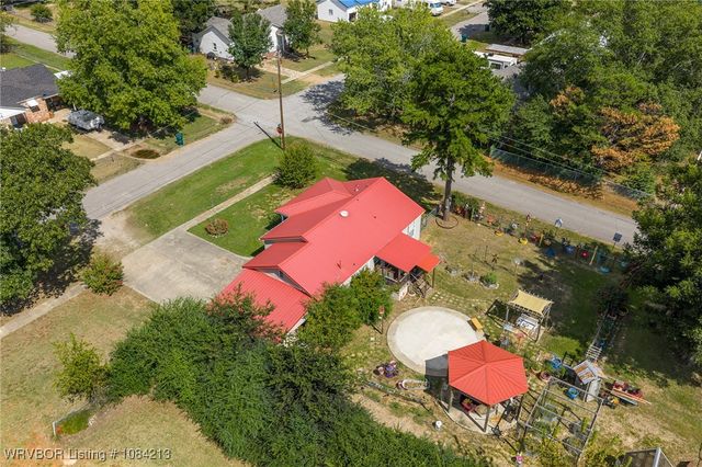 890 E 5th Street, Booneville, AR 72927