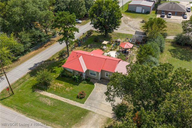 890 E 5th Street, Booneville, AR 72927
