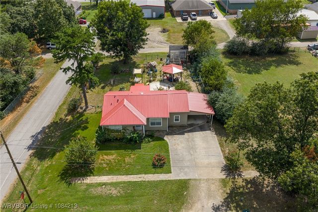 890 E 5th Street, Booneville, AR 72927