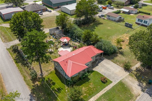 890 E 5th Street, Booneville, AR 72927
