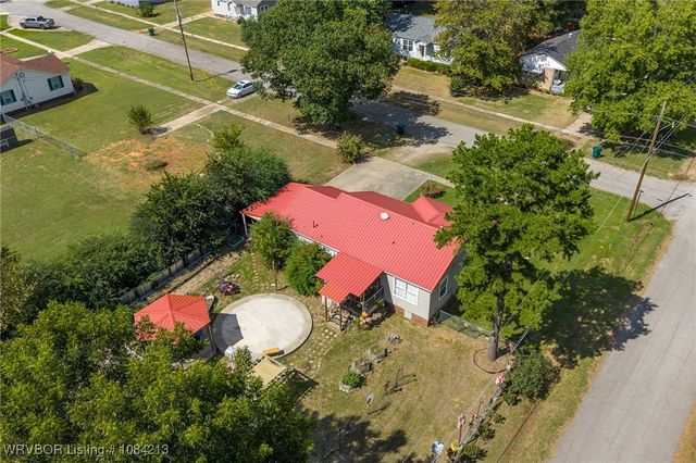 890 E 5th Street, Booneville, AR 72927