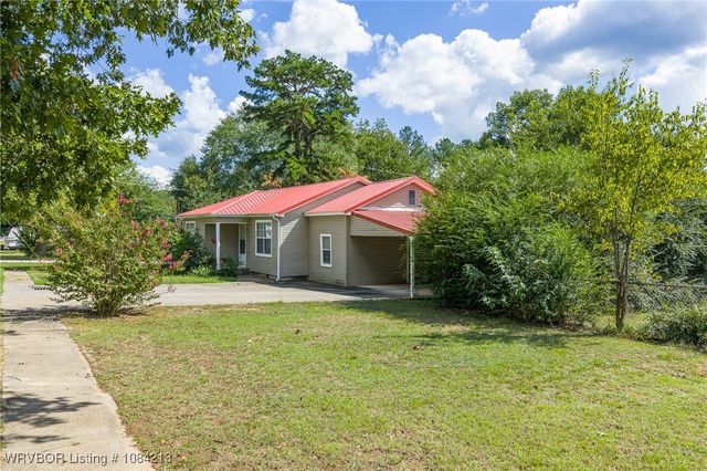 890 E 5th Street, Booneville, AR 72927