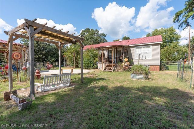 890 E 5th Street, Booneville, AR 72927