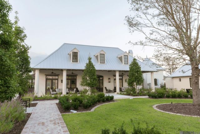 1842 Ville Marie St, Baton Rouge, LA 70808