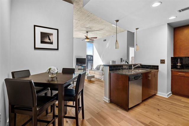 360 Nueces ST 1314, Austin, TX 78701