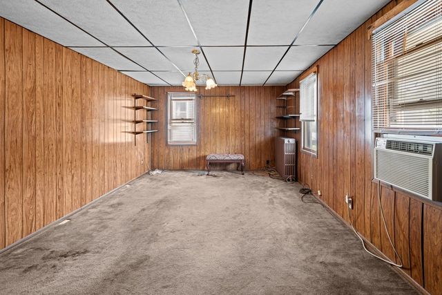 2510 17th Street, Rock Island, IL 61201
