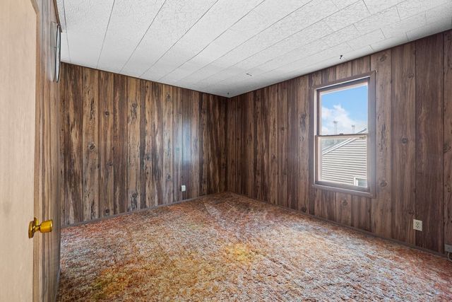 2510 17th Street, Rock Island, IL 61201