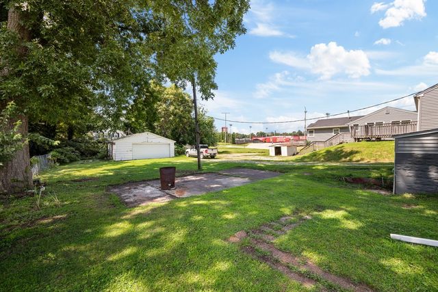 2510 17th Street, Rock Island, IL 61201