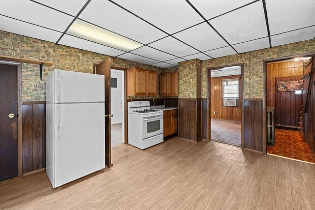 2510 17th Street, Rock Island, IL 61201