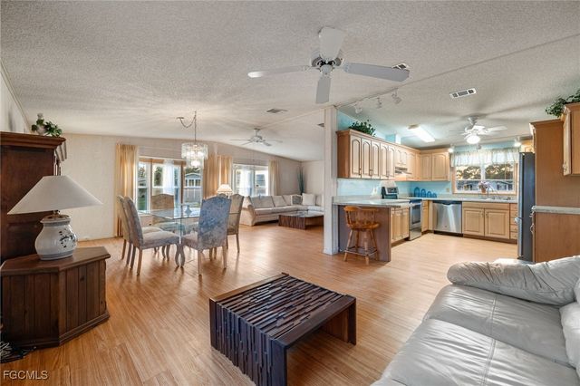 19658 Eagle Trace CT, North Fort Myers, FL 33903