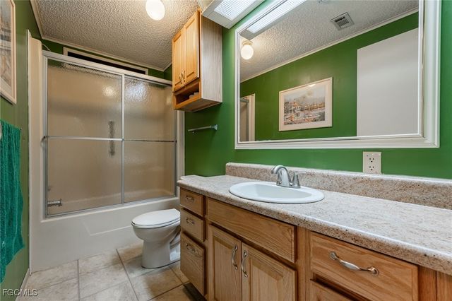 19658 Eagle Trace CT, North Fort Myers, FL 33903