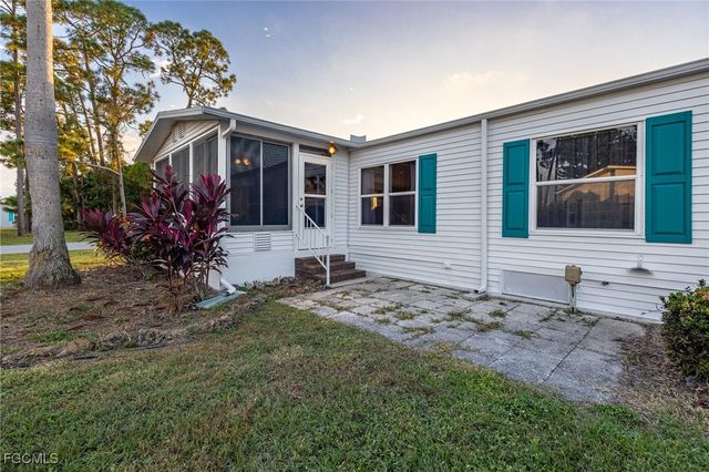 19658 Eagle Trace CT, North Fort Myers, FL 33903