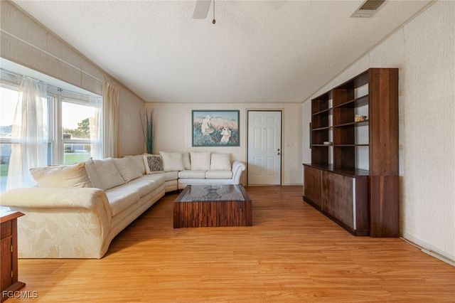 19658 Eagle Trace CT, North Fort Myers, FL 33903