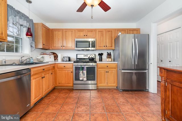 34 DEVONSHIRE PL, Columbia, PA 17512