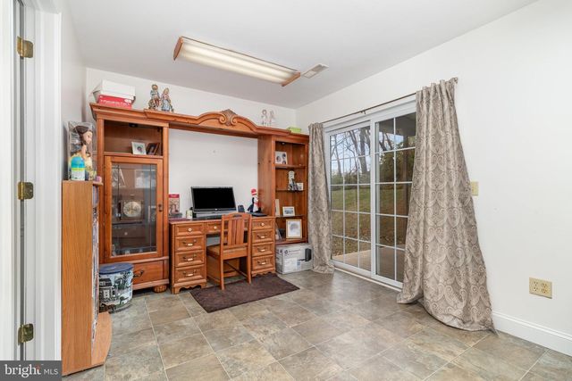 34 DEVONSHIRE PL, Columbia, PA 17512