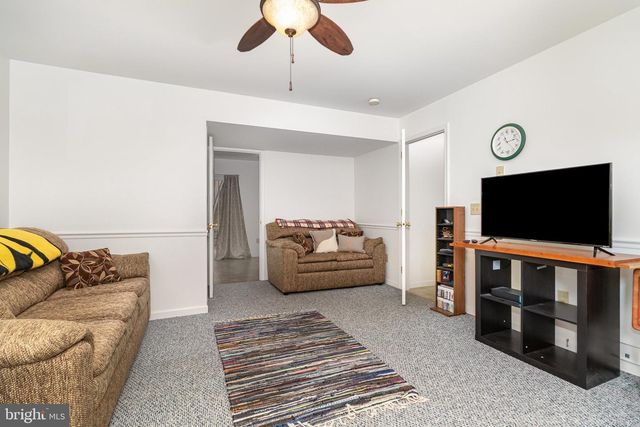 34 DEVONSHIRE PL, Columbia, PA 17512