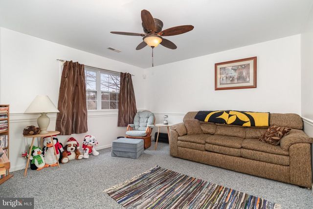 34 DEVONSHIRE PL, Columbia, PA 17512