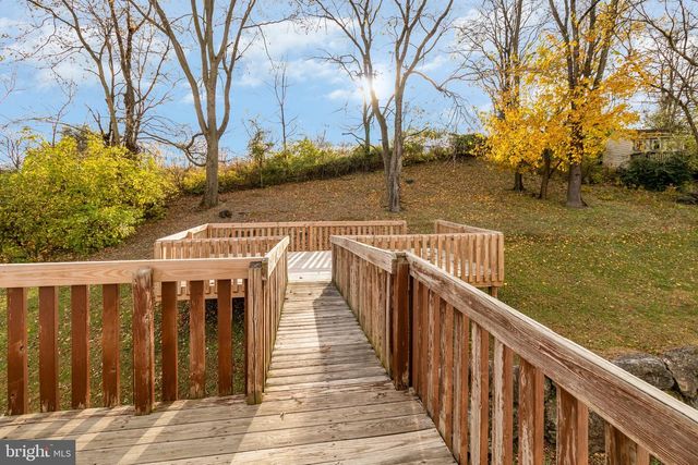 34 DEVONSHIRE PL, Columbia, PA 17512