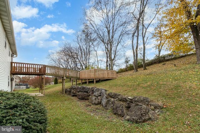 34 DEVONSHIRE PL, Columbia, PA 17512