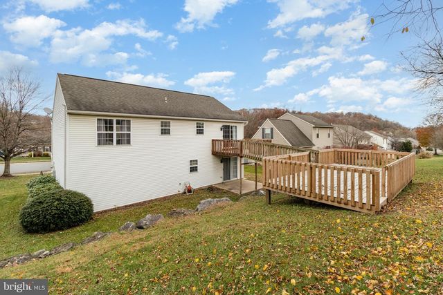 34 DEVONSHIRE PL, Columbia, PA 17512
