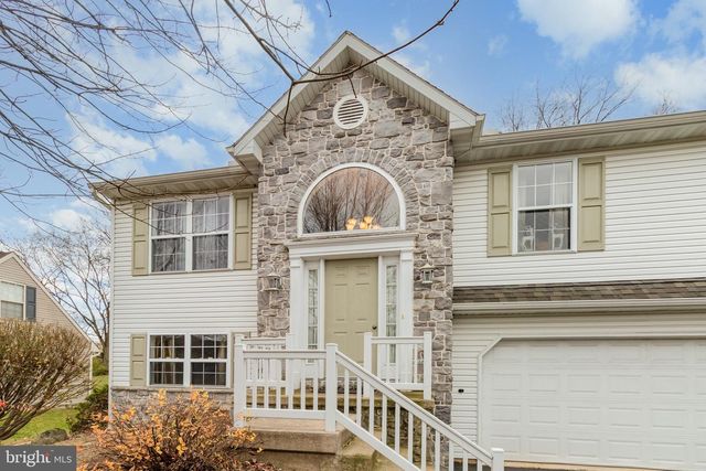 34 DEVONSHIRE PL, Columbia, PA 17512